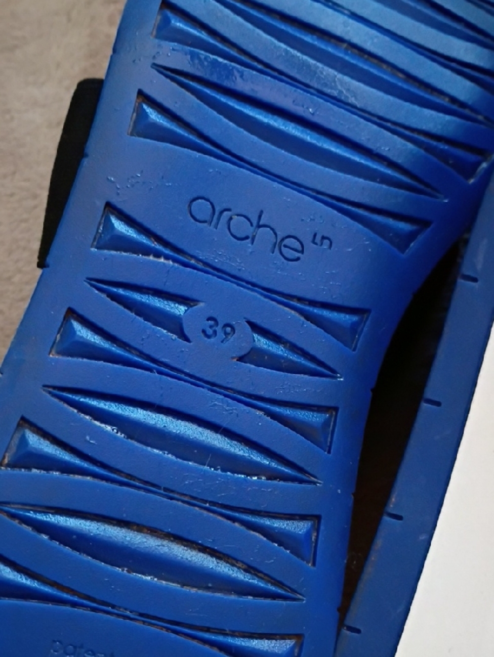 Arche Slip-On Sneakers in Black, Blue and Yellow - Picture 8 of 10